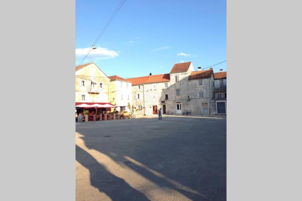 Apartman Knezovic Stari Grad  Esterno foto
